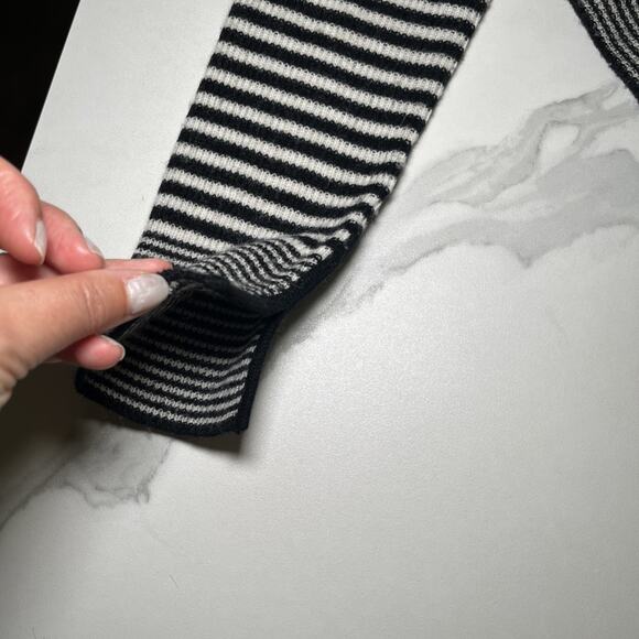 Alice + Olivia Base Cowl Neck Boxy Sweater Sz L Wool Angora Black Ivory Stripes - Picture 7 of 10